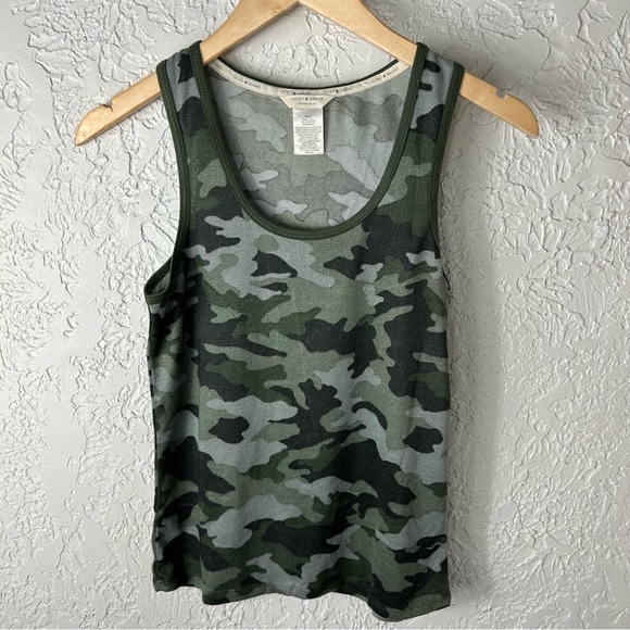 Lucky Brand | Comfy Camo Two Piece Set Tank Top and Shorts Size XS - Picture 5 of 15